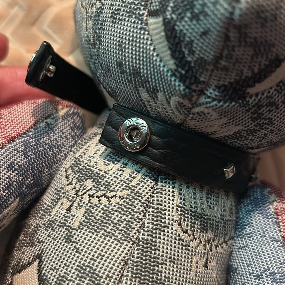 MCM Large Logo Print Bear🥳🥳❌❌ - Picture 8 of 8